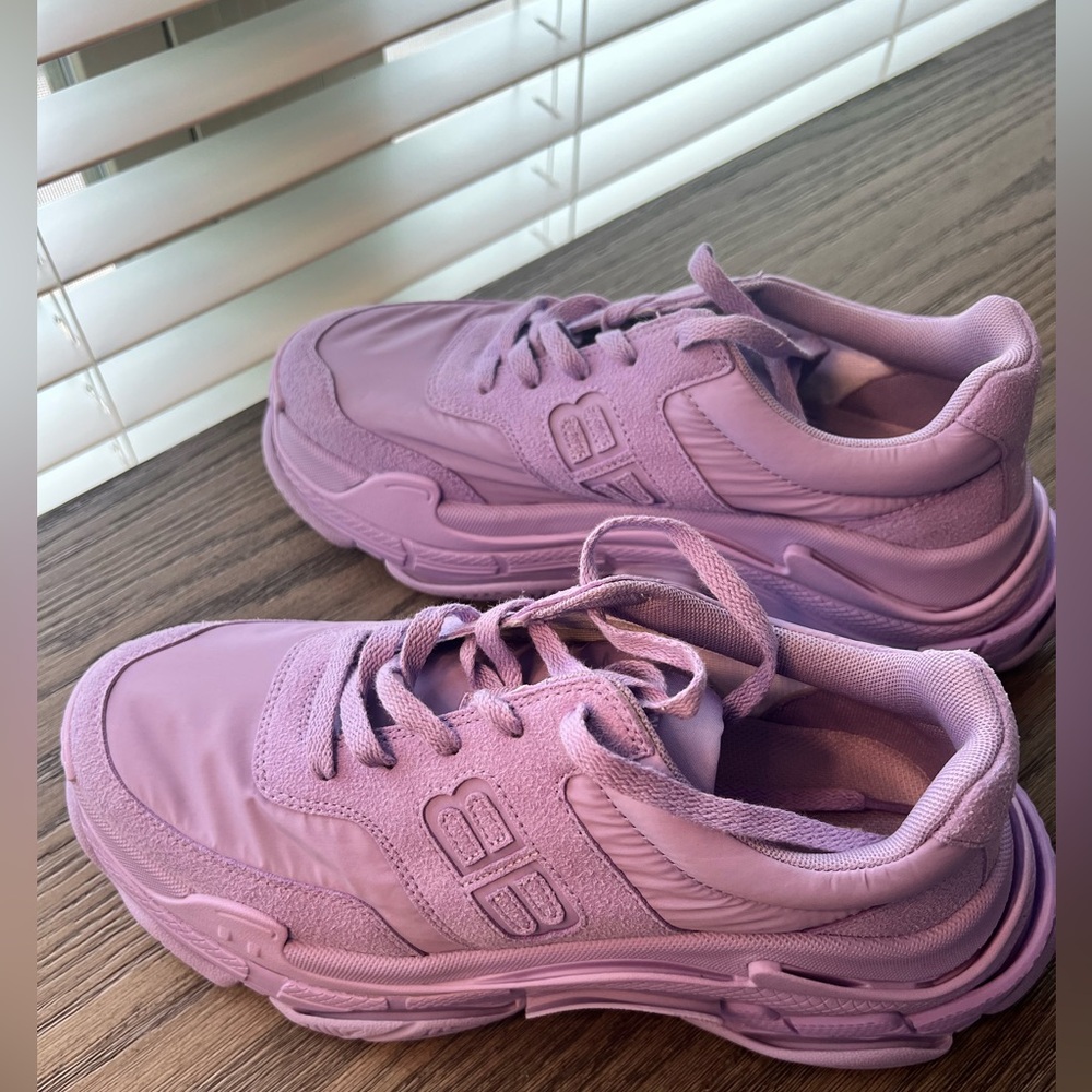 New - Never Worn Balenciaga Triple S Sneakers